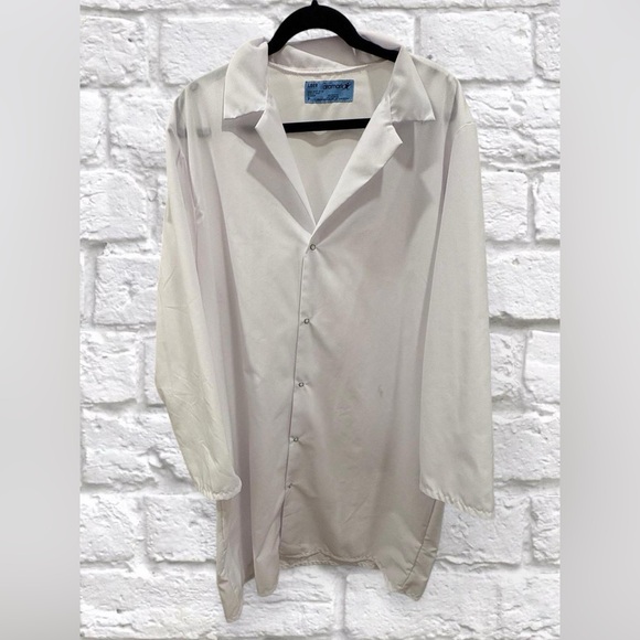 White Lab Coat - Picture 1 of 4